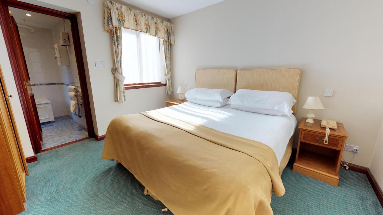 Macdonald Elmers Court Resort Lymington Esterno foto